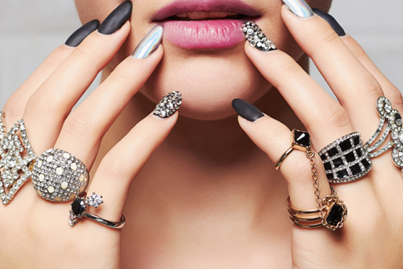 Anelli con brillanti